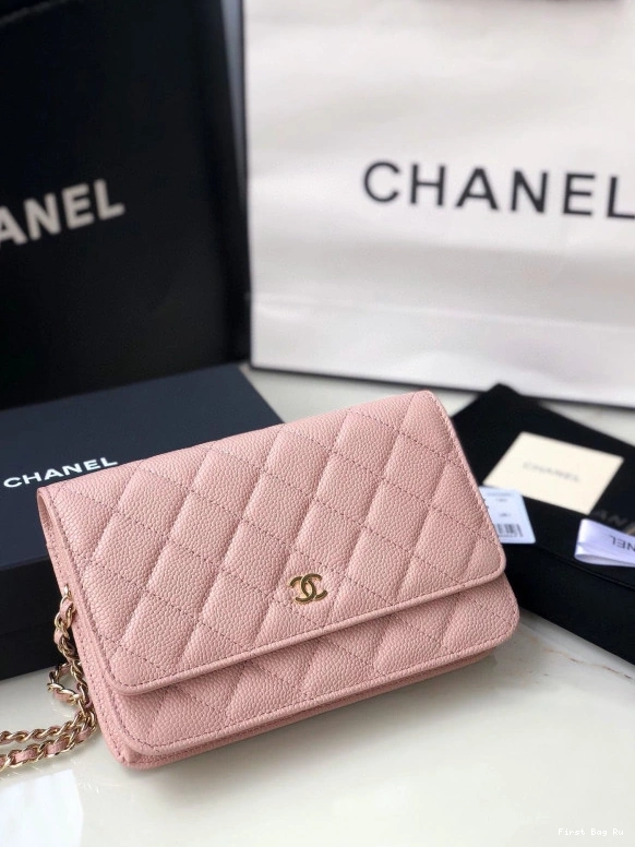 First Bag Ru HARDWARE WALLET CAVIAR GOLD CHAIN WITH CHANEL 0812